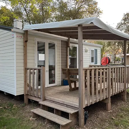 Mobil De Luxe 6 Pers *